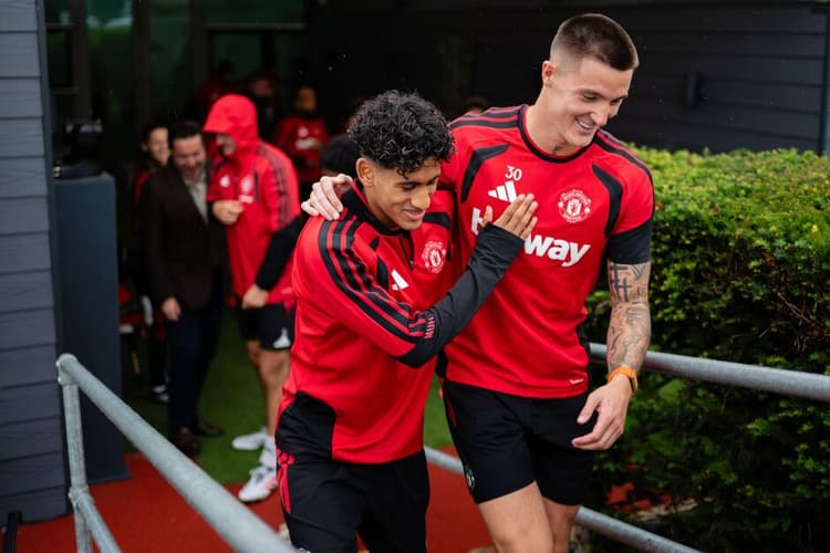 Man Utd news: JJ Gabriel agreement struck as forward releases controversial statement